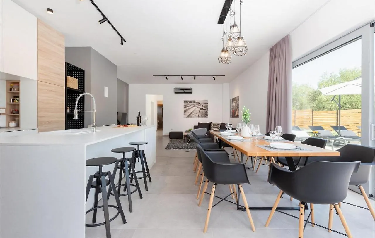 Villa Activia Sveti Filip i Jakov Holiday home